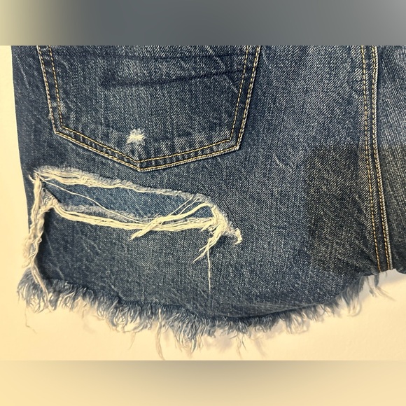 American Eagle 90’s Boyfriend Blue Distressed Jean Shorts - Picture 5 of 15